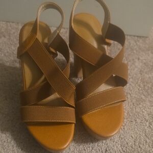 Elegant Brown Strappy Sandals